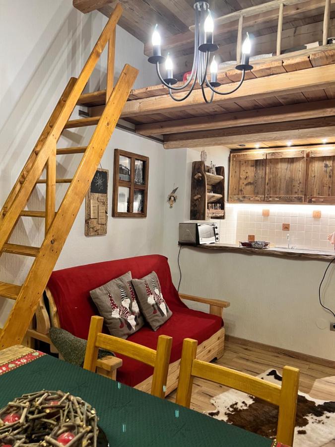Nido Di Cloe Apartment Sestriere Exterior photo